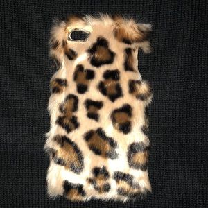 Faux fur leopard IPhone 6 Plus case!